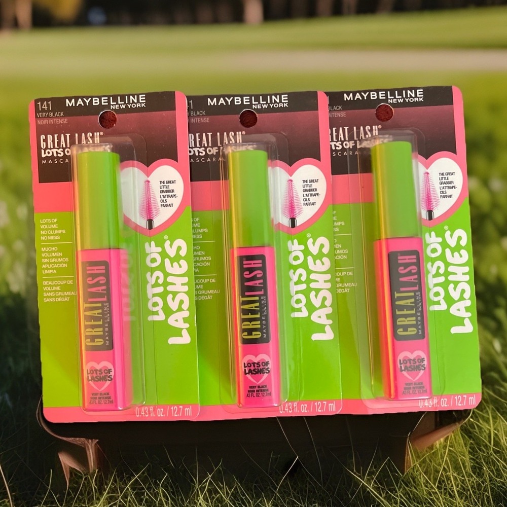 Maybelline Great Lash Lots of Lashes Washable Mascara, 141 Very Black - 3 Pack